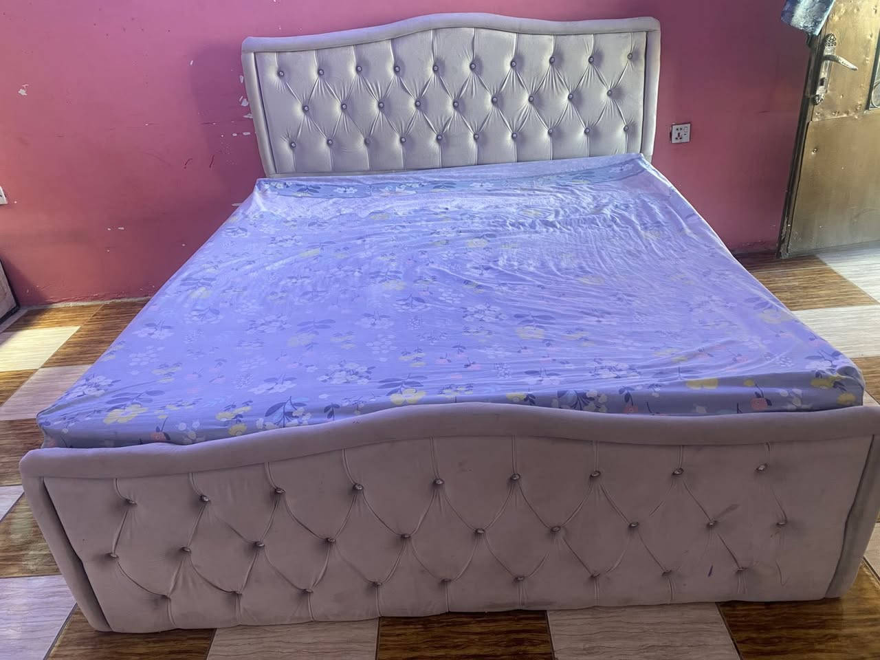 للاستفسار التواصل ع الخاص


**إذا كنت صاحب هذا الإعلان وتريد حذفه لأي سبب، رجاءا أرسل رسالة إلى الدعم الفني**