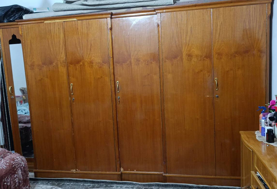 كنتور ٥بيبان صاج نضيف وبوفيه 3مترات تسكام الثقيل درجه اولى اثنينهن ب٥٠٠وبيهن مجال


**إذا كنت صاحب هذا الإعلان وتريد حذفه لأي سبب، رجاءا أرسل رسالة إلى الدعم الفني**