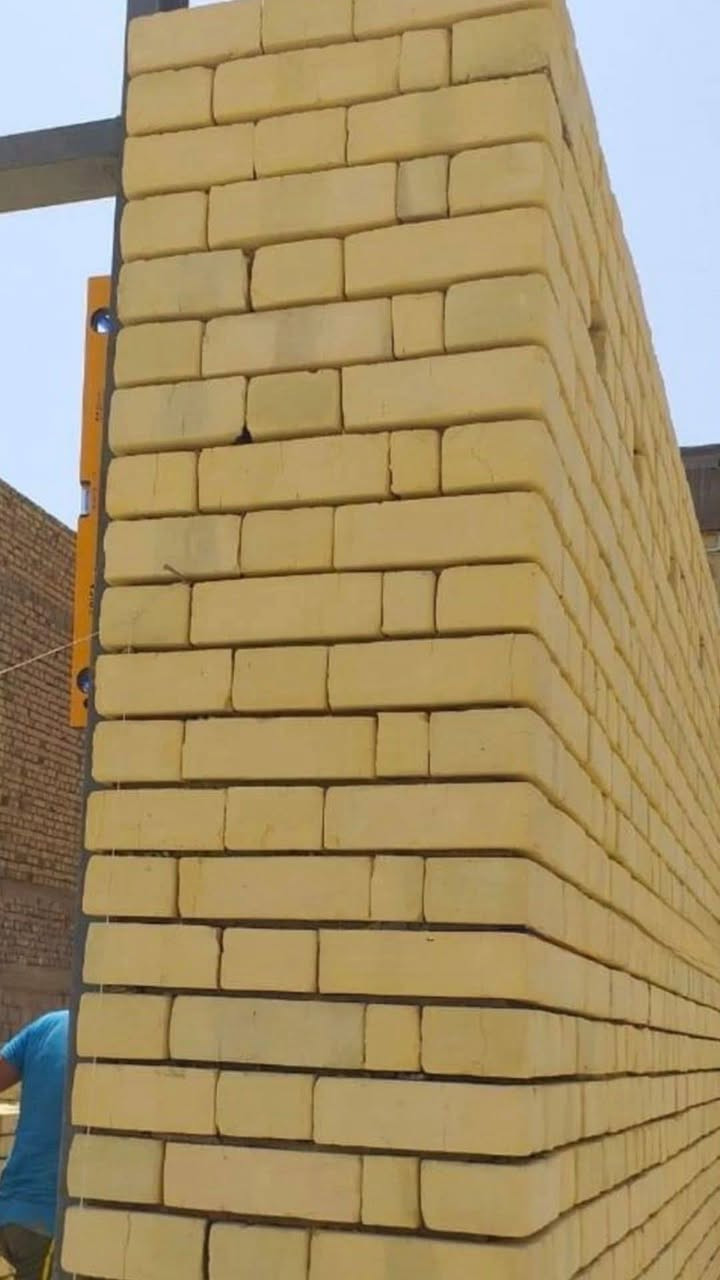 السلام عليكم خلفه بناء درجه وله ستلام مهندس ***********
