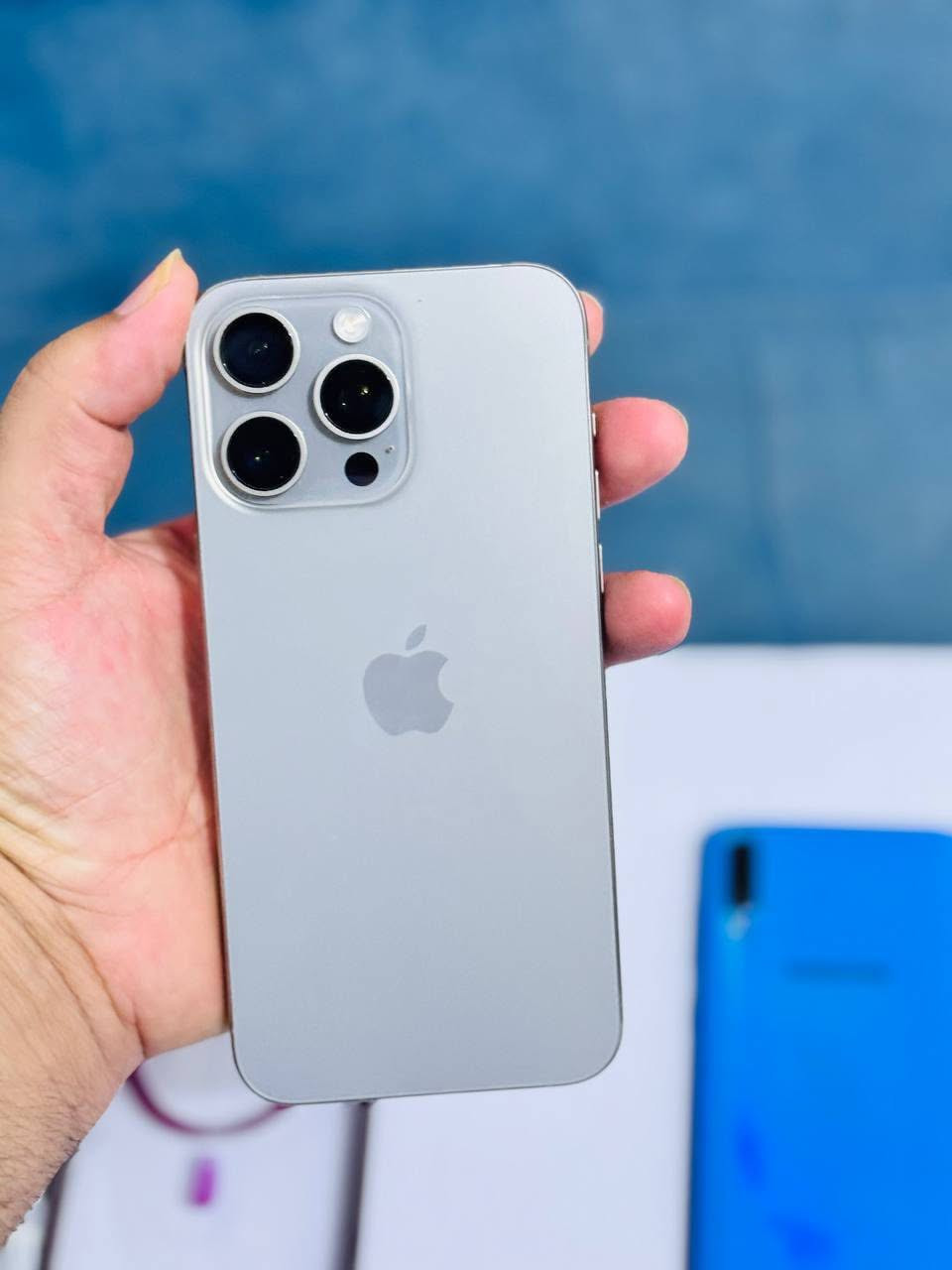 هاتف آيفون 15 برو ماكس (iPhone 15 Pro Max) 

 جهاز Samsung Galaxy A70
مراسله  على الخاص 
كامل مع الملحقات


**إذا كنت صاحب هذا الإعلان وتريد حذفه لأي سبب، رجاءا أرسل رسالة إلى الدعم الفني**