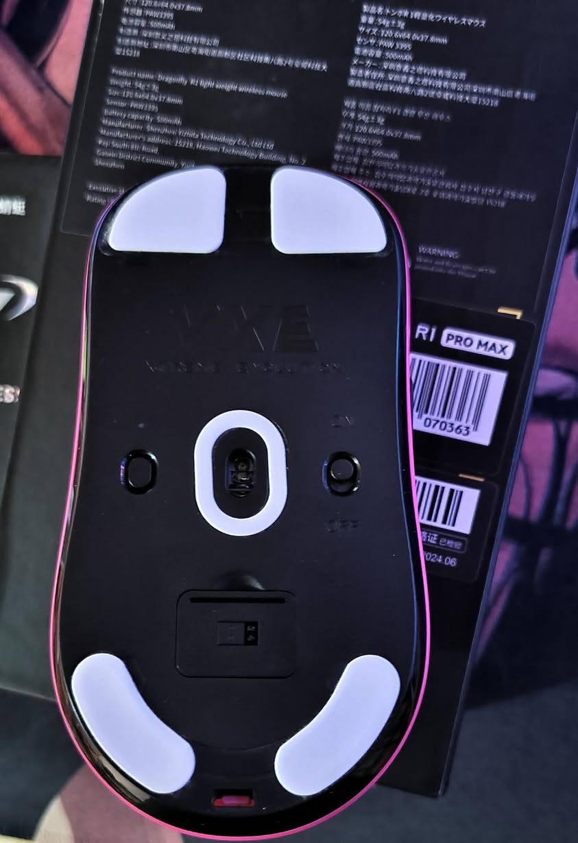 السلام عليكم ماوس Vxe Pro max
مع الدنكل 4K
السعر 35 مع التوصيل


**إذا كنت صاحب هذا الإعلان وتريد حذفه لأي سبب، رجاءا أرسل رسالة إلى الدعم الفني**