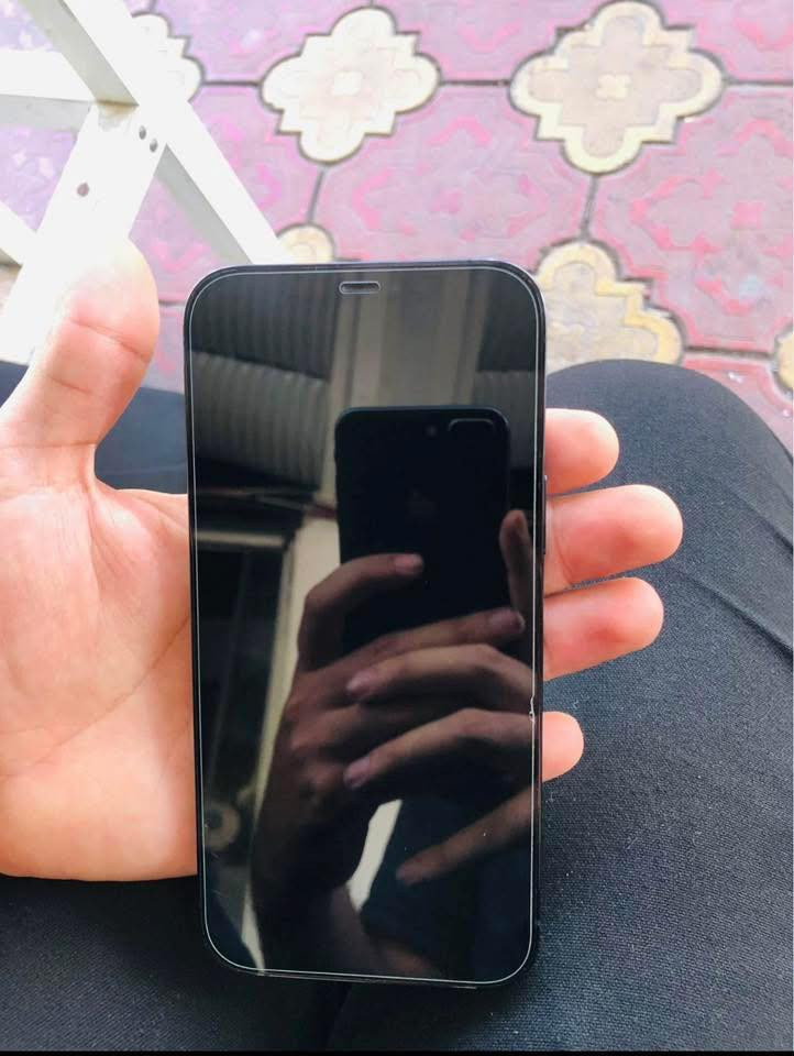 السلام عليكم أيفون 12 بروماكس دبل سيمكارت ذاكرة256 مامفتوح مامبدل بي أي شي كلشي بيلادي شرط فحس كمبيوتر بطارية77 بيلادي سعر 470 الف رقم مبايلي (***********)
