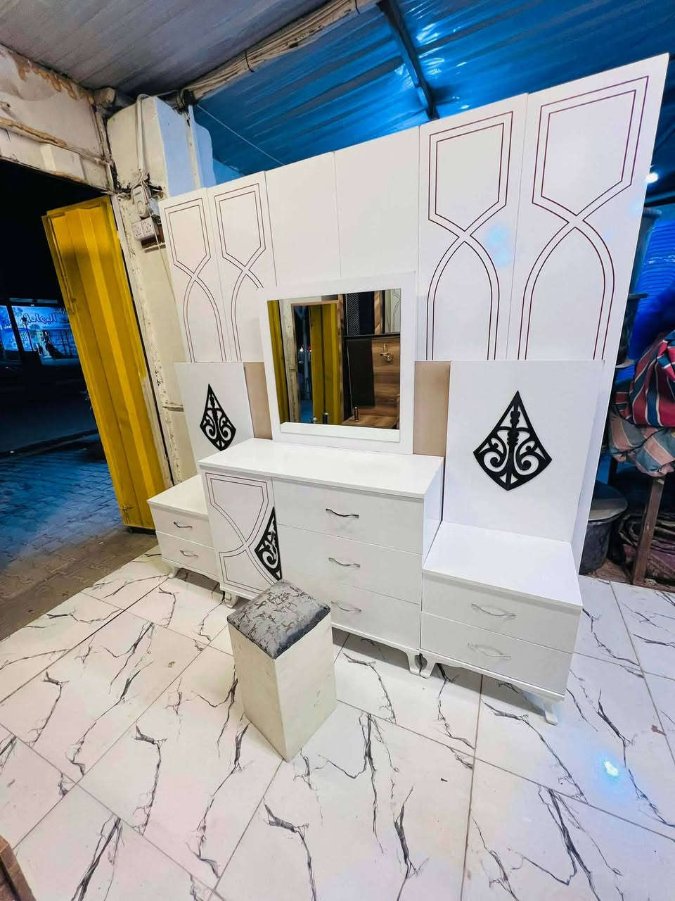 500 مع شد ونقل داخل بغداد مجاني +طابوريه هديه
@إشارة


**إذا كنت صاحب هذا الإعلان وتريد حذفه لأي سبب، رجاءا أرسل رسالة إلى الدعم الفني**