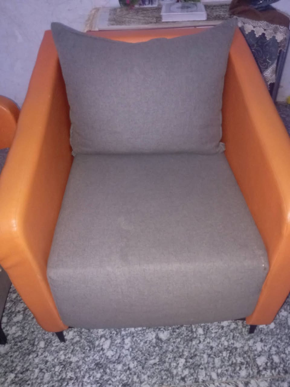 تخم للبيع ٥ مقاعد سعر  250 وبي مجال


**إذا كنت صاحب هذا الإعلان وتريد حذفه لأي سبب، رجاءا أرسل رسالة إلى الدعم الفني**