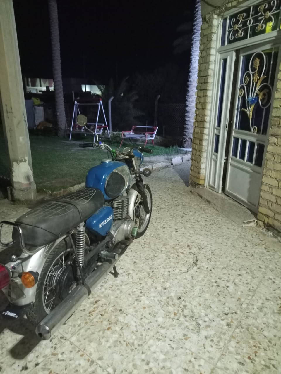 السلام عليكم دراجه امزد 1981للبيع
الاتصال بالرقم ***********
