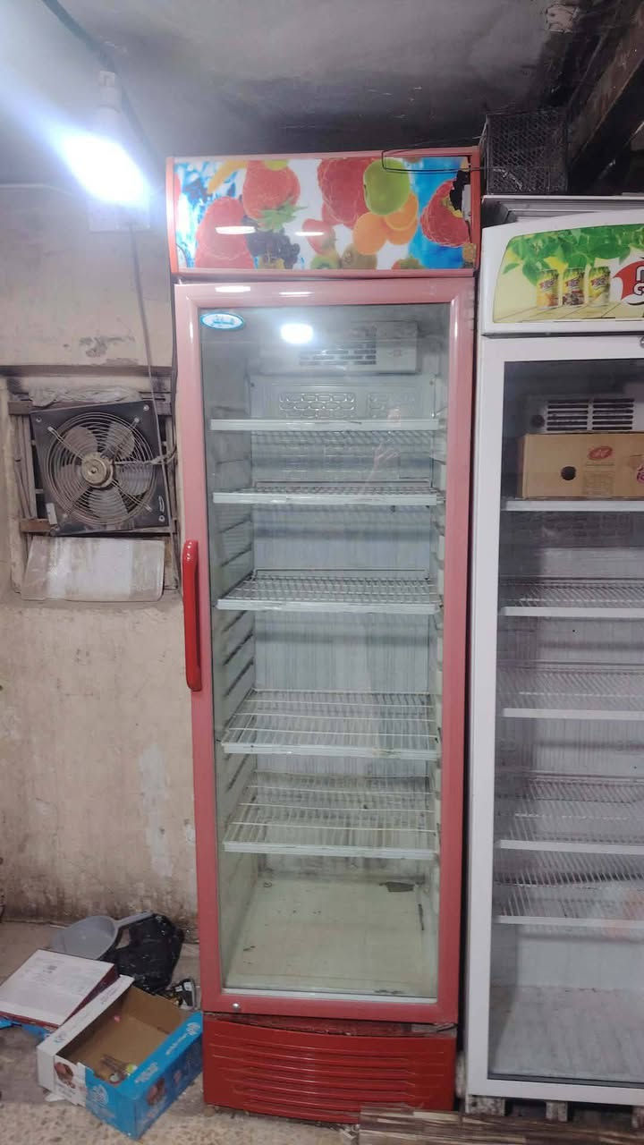 برادات للبيع 
كبير بابين  عدد 3سعر الواحد 750
صغير  باب  واحد عدد 3 سعر350
تصفيه محل  شغالات  عل شرط   بروده فووول 
المكان النجف حي الانصار
..  الاستفسار الاتصال على الرقم 
***********
