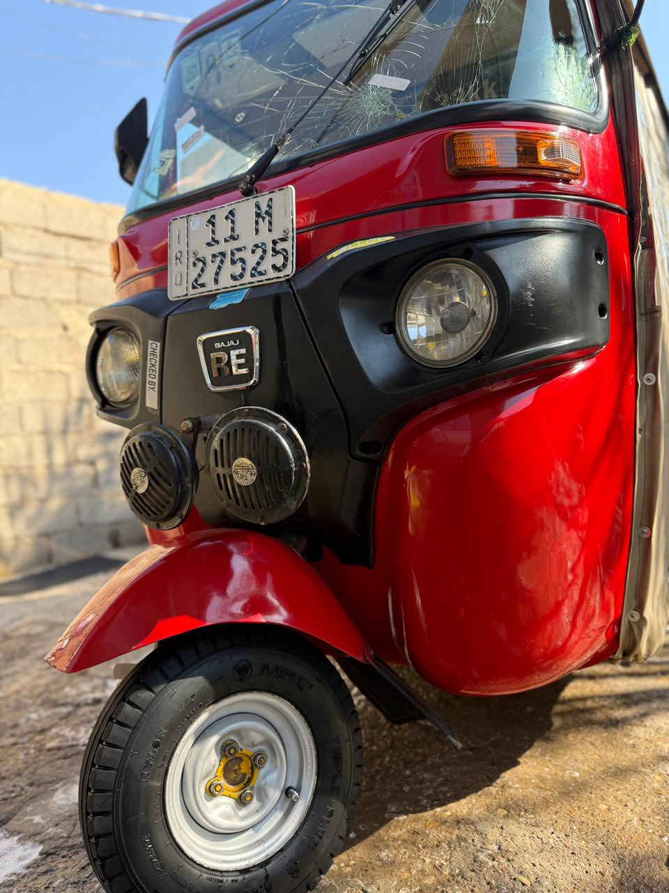 تكتك البيع ٢٢رقم بغداد بسمي تكتك مكفوله كفاله عامه عده ضربه بل الغد ليمنه  مكاني ديالى خان بني سعد لاستفسار ***********
