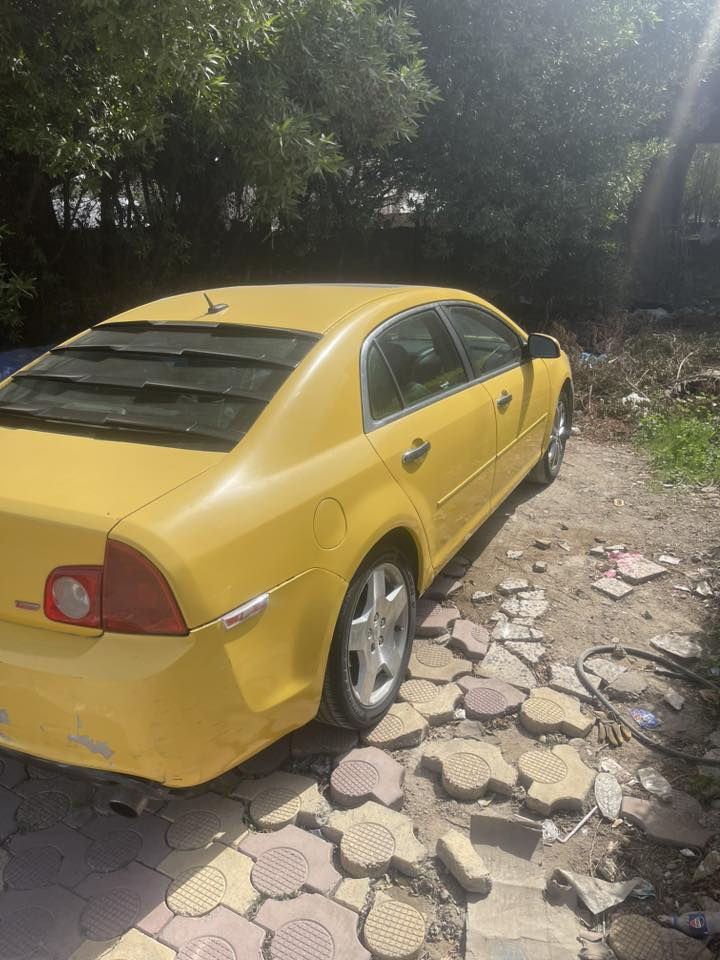 ارخص ماليبو موديل٢٠١٠LTZ
عارضهة ب ٣٠ ورقة من الاخير
كروس سرعة كشنات كهرباء
فول السيارة كشنات جلد تدفئة تبريد
فتحة سقف
تحكم جهتين كير
عادي سبورت+اوتماتيك
كير مكينة تبريد كلهة جاهزة 
السيارة فقط عليهة غرمات 
ترايك وين متريد 
صاحبها موجود جيراني 
واتساب موجود اتصال موجود***********
