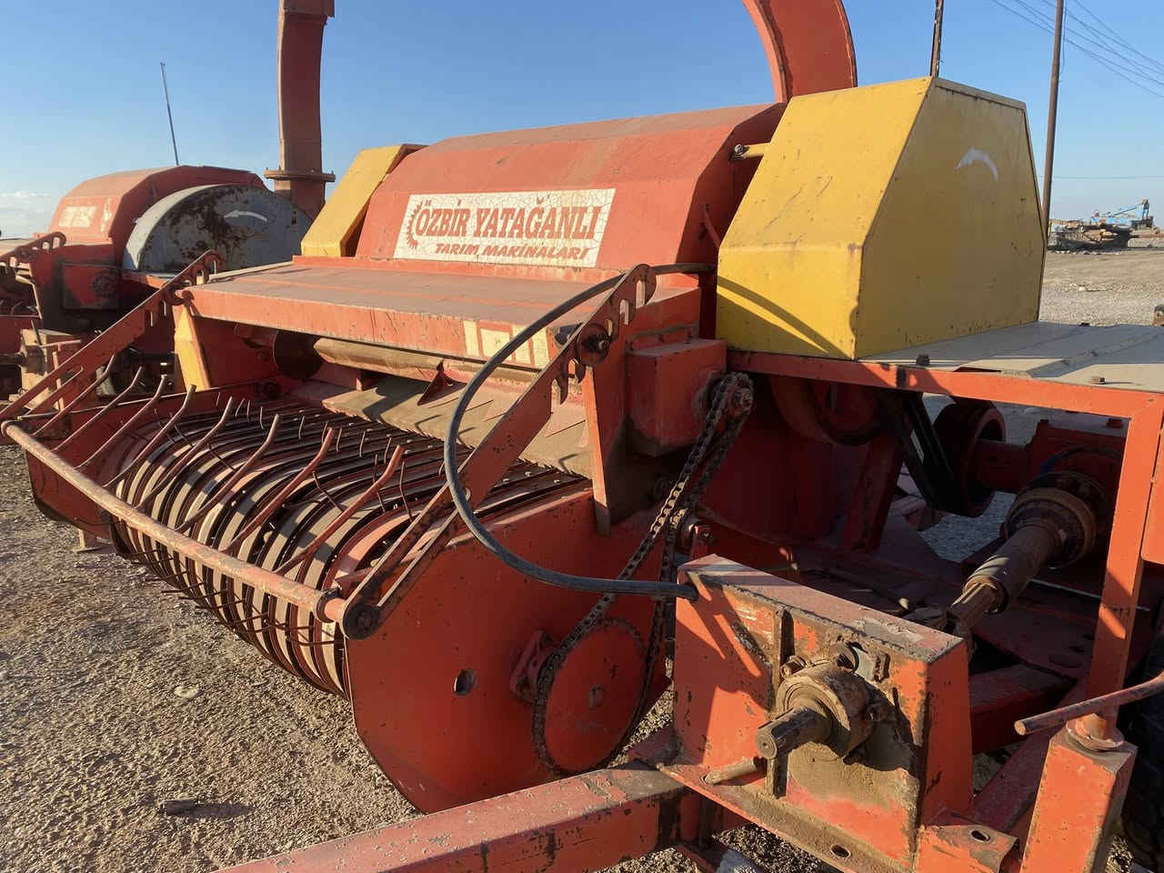 للبيع كاروضات عدد 2
عرباين عدد2
العنوان ديالى ناحية العظيم 
***********
