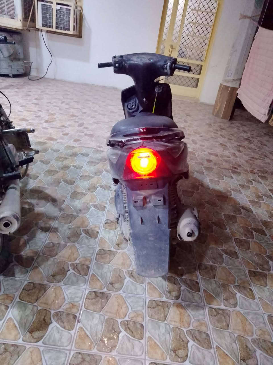 سلام عليكم ماكس ثعلب 140لبيع بلادي لاتبخير ولاتنقيص ولانضوح
كفرات مختم كهربايات كامله مكمله مكينه ناعمه تخبل شلعه معدل تخبل كلجات بلاديه زوج تايرات باتري جديد جدد بنزات جدد هورن كلوب اصفر عالي ابيض ناصي عوزه بس خشم مال سلف مكاني ديالئ بعقوبه جسر خرنابات سعره 375 ما متواجد ع فيس الشراي يتصل
***********
