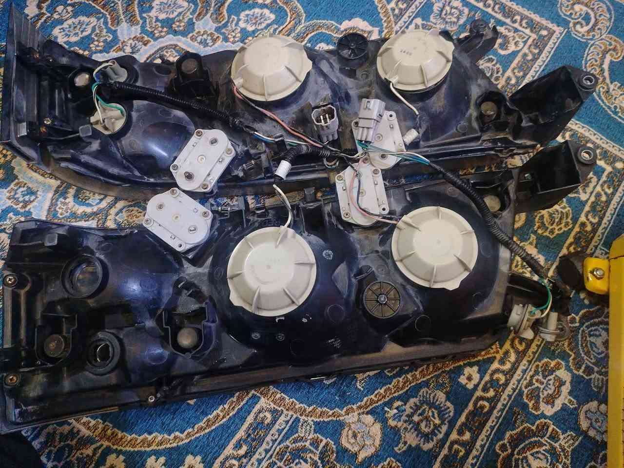 السلام عليكم ماصدات اصليه للبيع بس وحده مكسوره من الصفحه الجامه ***********
