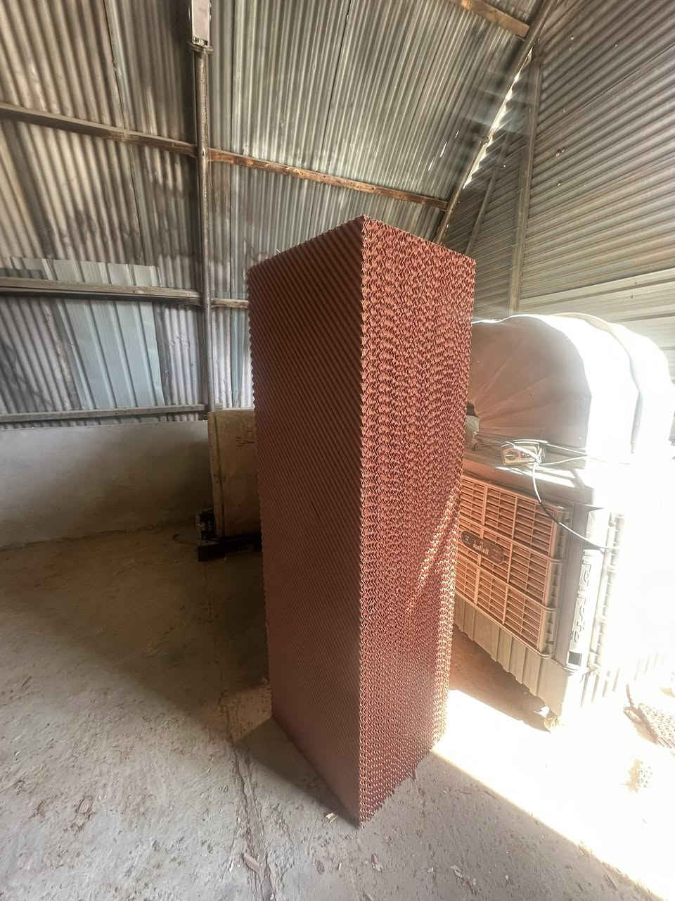 بفضل الله…
الانتاج الجديد 
معمل الريان لانتاج الحلفه الكارتونيه
جوده عاليه وضمان اي قطعه خاليه من العيوب
خاليه من الروائح الكريهه
للمبردات ومشاريع الدواجن
للطلب والاستفسار
***********
***********
