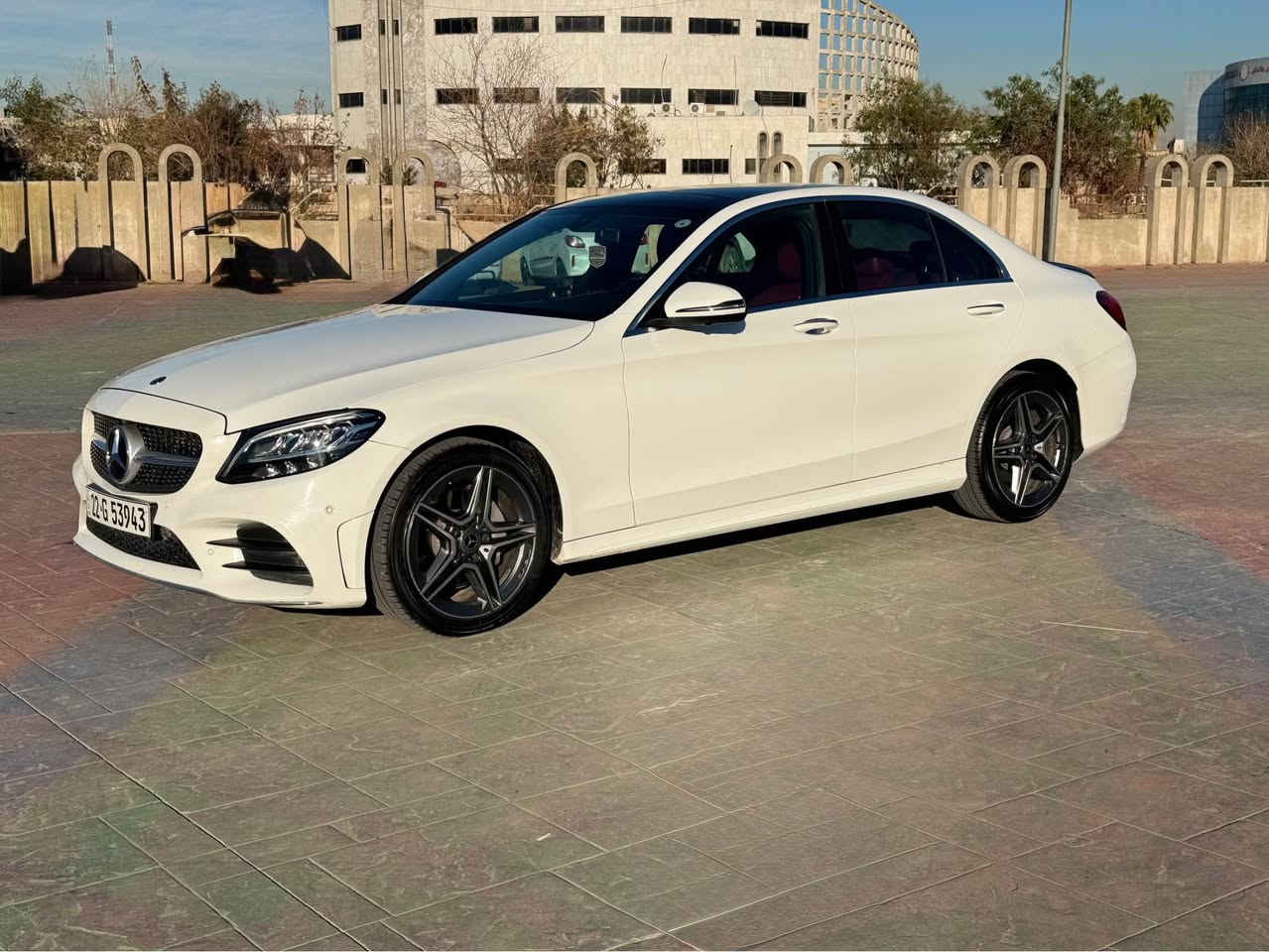 نوع السياره :- مرسيدس بينر سي كلاس 200C
زيرو شركة اربيل وكالة BCM
موديل:- ٢٠١٩ 
ماشيه:- ٩٢ الف كم حقيقي 
مواصفات:- فول فول كت اي ام جي بلاد داخل احمر سقف بانوراما بردات خمس كاميرات 
بدون صبغ حتي دعاميات شرط بي مكان واحد pdr مكانين رصعات صغيره 
مكاني اربيل 
سعر السياره :-٢٧٨ ورقه و مجال 
***********
السياره موجود في شركة ريبوار سالار صالح شارع ١٠٠م قرب ترافيك مغموور أربيل, العراق
