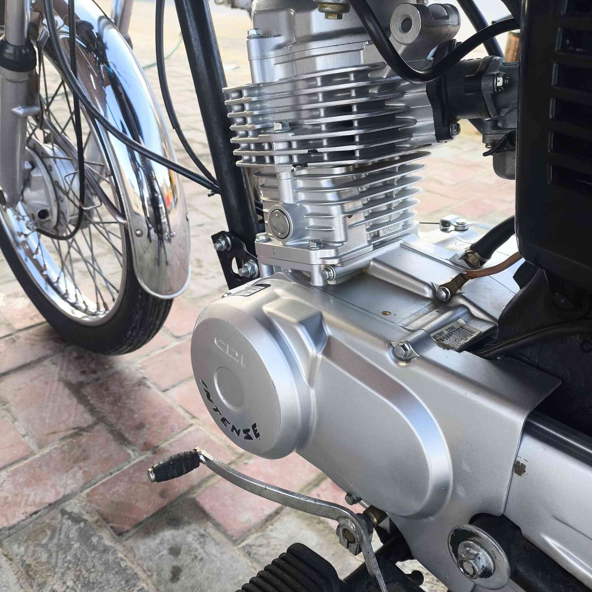 سلام عليكم دراجه اربعه كير تعمير شاصي 2015اصولي وتعمير 25 دراجه جانت معمره ومضمومه محرك بعده مامسحوك حيل جديده بيه نواقص بسيطه  سعر 750 وبيه مجال 
فقط اتصل خاص ماكو // ***********
