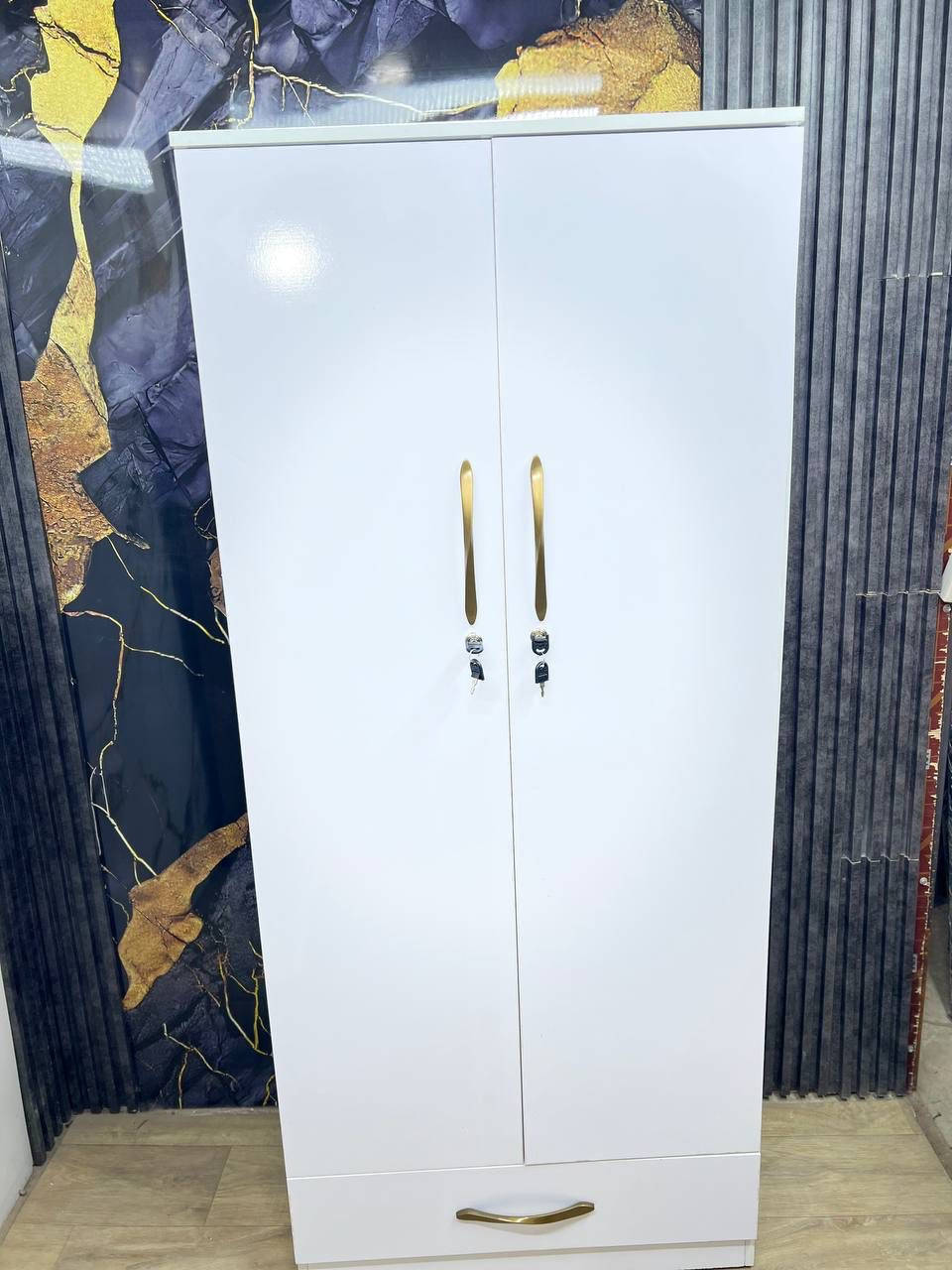 كنتور ٢ باب 

السعر. 130 الف 

الارتفاع ١٨٠ سم 
عرض ٨٠ سم 
عمق ٤٠ سم.

متوفر توصيل


**إذا كنت صاحب هذا الإعلان وتريد حذفه لأي سبب، رجاءا أرسل رسالة إلى الدعم الفني**