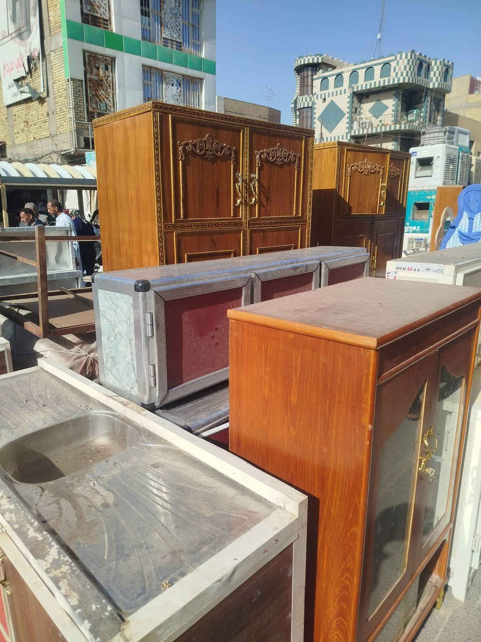 *********** معرض القريشي بيع وشراء الاثاث الجديد والمستعمل
