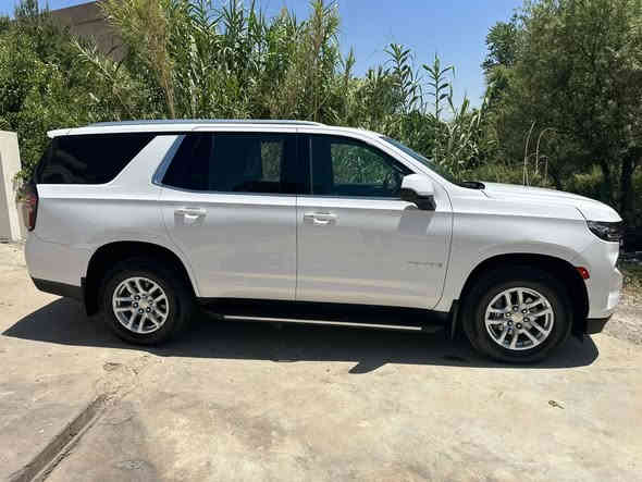 السلام عليكم 
للبيع او المراوس تاهو Ls وارد امريكي حادثها بقبق الجنطة ومصبوغ على كدة وكلشي موضح بلصور حتى الدعامية مالتها بلادية مصبوغ ربع منه ماشية ٢٦ فقط اني المستورد باسمي السيارة جديدة وتجي وتشوف بعينك السعر ٤٤ الف وبيها مجال والميعجبة السعر يترك كلمة طيبه .
واتس اب***********

واتس اب***********
