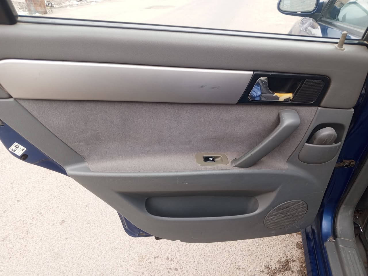 السلام عليكم
اوبترا فورنزا موديل 2008
كير اوتو مكينه وكير جدد
تخم تاير نضيف 
كهربائيات كلها شغاله 
تبريد ثلج 
دواخل جدا نضيفه
سنتر لوك 
مشروع وطني رقم انكليزي
مكاني بغداد الجديدة 
السعر 63
للاستفسار ***********
