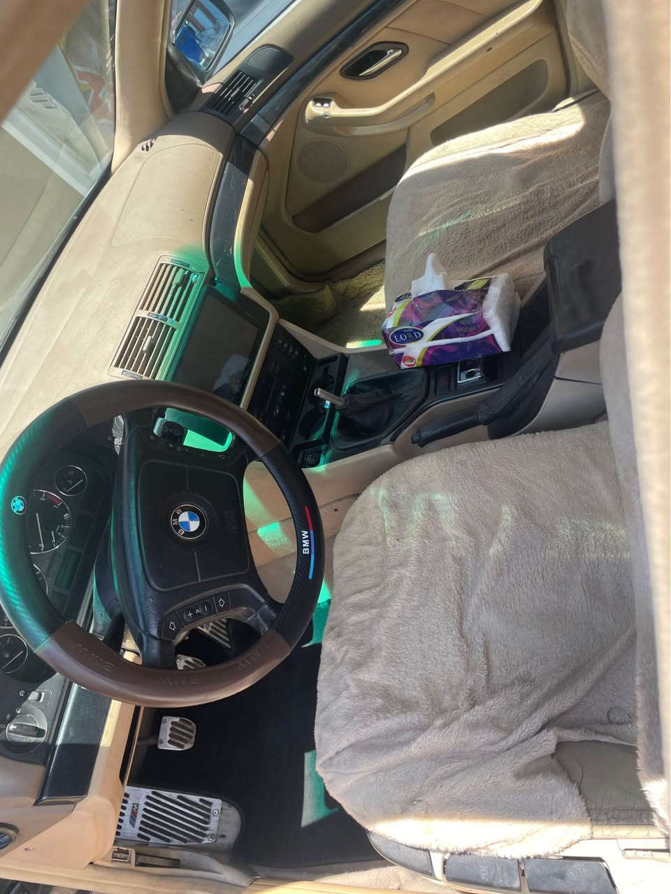 بيم سقر موديل 2001مكينه 520كير عادي حيزام سبخ مكينه كاسكيت يي سوتي شه رتي غرامه تبريد سارو كه رم درسته سعر 32مجال سياره يل زاخو تو مشتري بي تلفوني بكه *********** زاخو, دهوك

