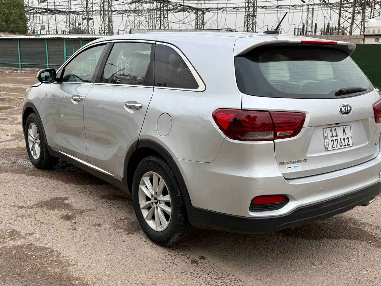 سلام عليكم 
كيا سورنتو 
موديل 2019
حادثه بنيد وجاملغ وباب 
مواصفات 
شاشه كأمره محرك6 سلندر 
سبع راكب وبعد بيه مواصفات 
السعر 170 ورقه وبيه مجال 
مكان سياره بغداد بلديات 
اتصال على رقم *********** بغداد, العراق
