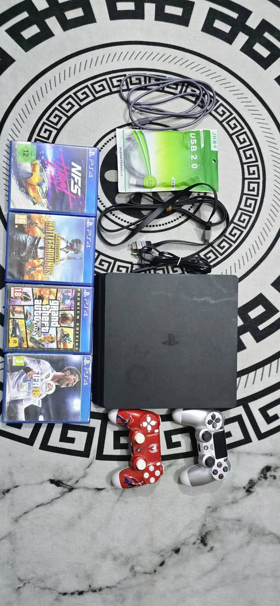 سلام عليكم تجميعه كامله البيع  جهاز بلي 4سلم نص تيرا جهاز جديد ما مستخدم شي قليل لك ستيكر 
دبل جوستك وحده اصلي ثاني تجاري
واير عدد ٢ اصلي
وايد اجدي 
يوبس 850v
قراص عدد 4
شاشه جنرال سمارت انترنيت حجم 32
***********
سعر خاص
