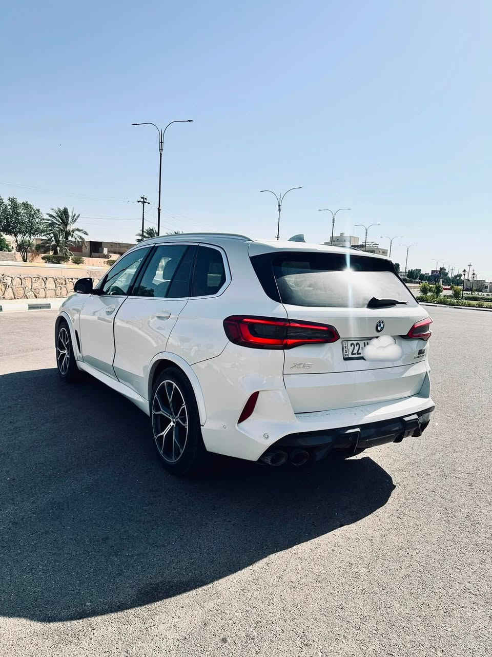 Bmw X5 2020 محدثه كت m

⚠️وارد امريكي __ حادثها باب السايق وصبغ الجاملغ  (بدون دواخل) بدون ايرباك

⚠️مواصفات فول 
‏‎⚠️بنوراما
⚠️كاميرة خلفية دواره بدقة عالية 
⚠️رادار امامي وجانبي وتحدي مسار 
⚠️4كامرات وداتا شو الجبير فول للاخير 

- شاشة كبير لمس تدعم نضام ( applecare & android )
- عداد سرعه دجتل
- نظام صوت برمستر
- اوتو بارك وقياده شبه ذاتيه
- نظام اطفاء السيارة في الاشارات

- محرك 6 سلندر تون توربو
- مقاعد فول تحكم كهربائي
- مقاعد الامامية تدفئة 
- مقاعد لمس وتحفظ وضعيه السايق والراكب الجانبي
- مقاعد جلد
- بصمه الابواب والجنطه شفط
- ⁠أناره داخلية
- نضام تشغيل عن بعد وفتح الجام والصندوك وغلقها بالبصمه
- اضويه اماميه ذكية تستدير مع الستيرن 
- نظام النقطة العمياء
- اهتزاز الاستيرن عند اقتراب السيارات 
- نظام تو ويل وليس فور ويل يعني تنسى الدرايم شفت ومشاكله‎
- تحذير تصادم
- داتا شو
- كزوز رياضي
⁠
و بعد هواية مواصفات متنذكر 

رقم اربيل _ بأسمي 
العنوان : الانبار - الرمادي
السعر __  370 $ وبيها مجال
للتواصل : ‭***********‬
