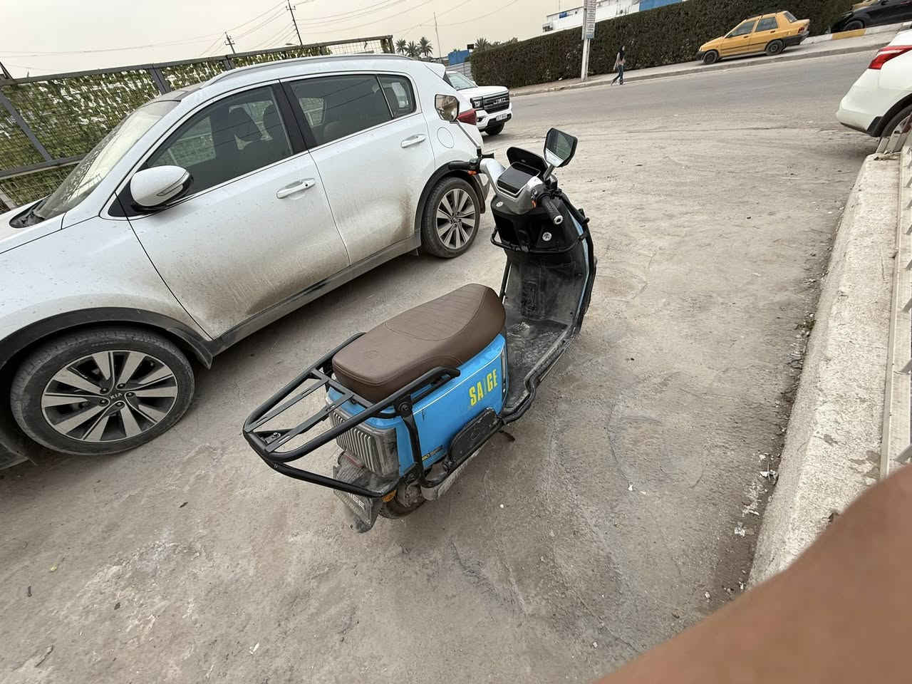 سلام عليكم دراجة شحن نوع سايج N80 
ست بطاريات الفين ملف نحاس
تمشي سرعة ٩٠ حقيقي وتتحمل وزن ٣ اشخاص 
وتشغيل بصمة عن بعد وبيهة نظام انذار
وبريكات خلفي امامي وبيهة تلاث نمر 
للاستفسار رقمي ***********
سعرها 800 وبيهة مجال حك الجية
ست حبات بطارية
ومدرعة ب درع يحمي الگشر مالتهة من الوكعة او تشخط
