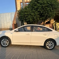 Mg5 ستاندارد پلەس2024 59هەزار رۆشتوە   دوو جێگە pdr هەیە لەگەل یەک جێگ...
