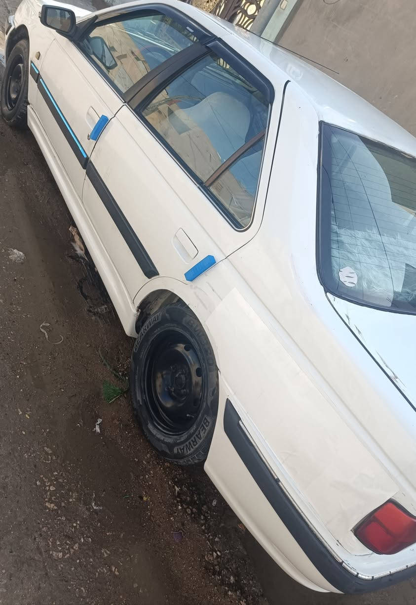 السلام عليكم للبيع بارص نجف موديل 13 جاهزه من كلشي محرك گير تدفئه تبريد تخم تاير السعر 36 السنويه منتهيه للاتصال *********** المكان كوفه حي ميسان
