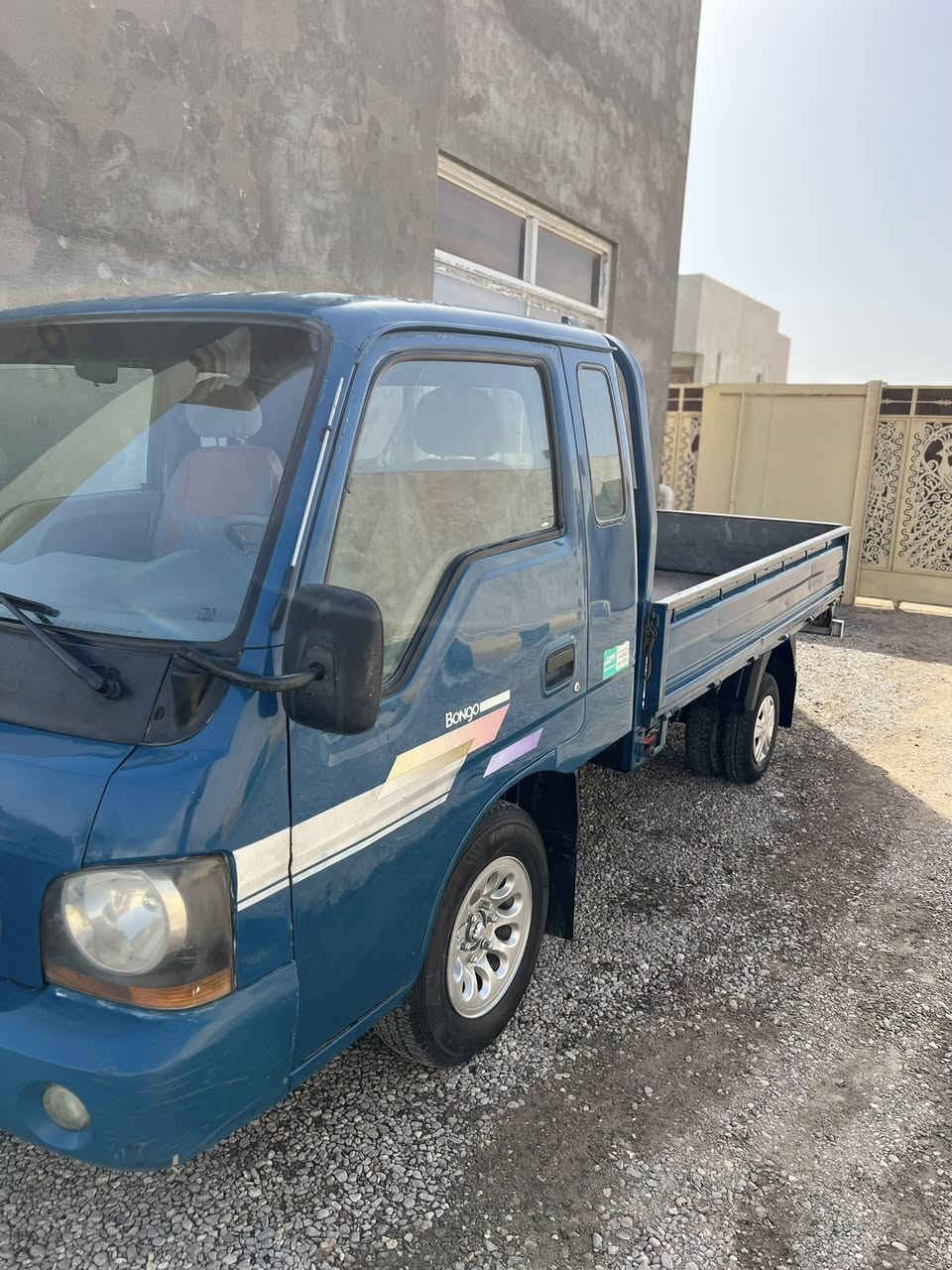 سلام عليكم كيه أم أعيون 2004رقم بصره سنويه لل 28  مكينه كرنفان وكير جدد بيه مكانات صبغ مكفول من الضربه سياره جاهزه من كلشي تخم تايرات جدد
السعر ٧٧ بيه مجال بسيط   مكاني البصره 
اتصل ***********.  بس الشراي ينتصل بيع فقط
