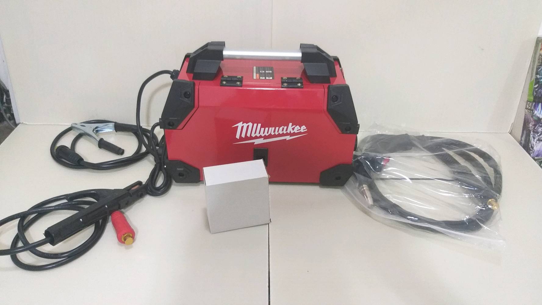 ماكنة لحام ٣ في واحد لاتصال واتساب ***********
مكاني البصره الزبير توصيل فقط بصره والزبير