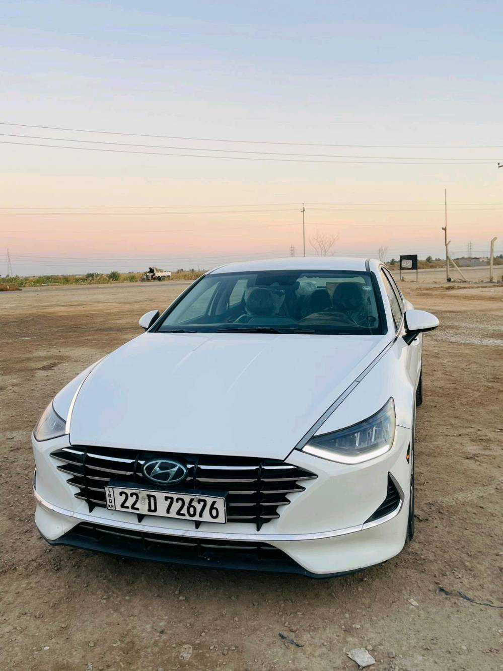 سوناتا موديل 2020 محرك 2500 رقم أرييل بأسم البائع وارد امريكي كلين مكفوله من الضرر والغرق جديده كلش ع وضع الشركه برغي مامفتوح بيها ماشي99 الف ميل بغداد شارع فلسطين مكان السياره 