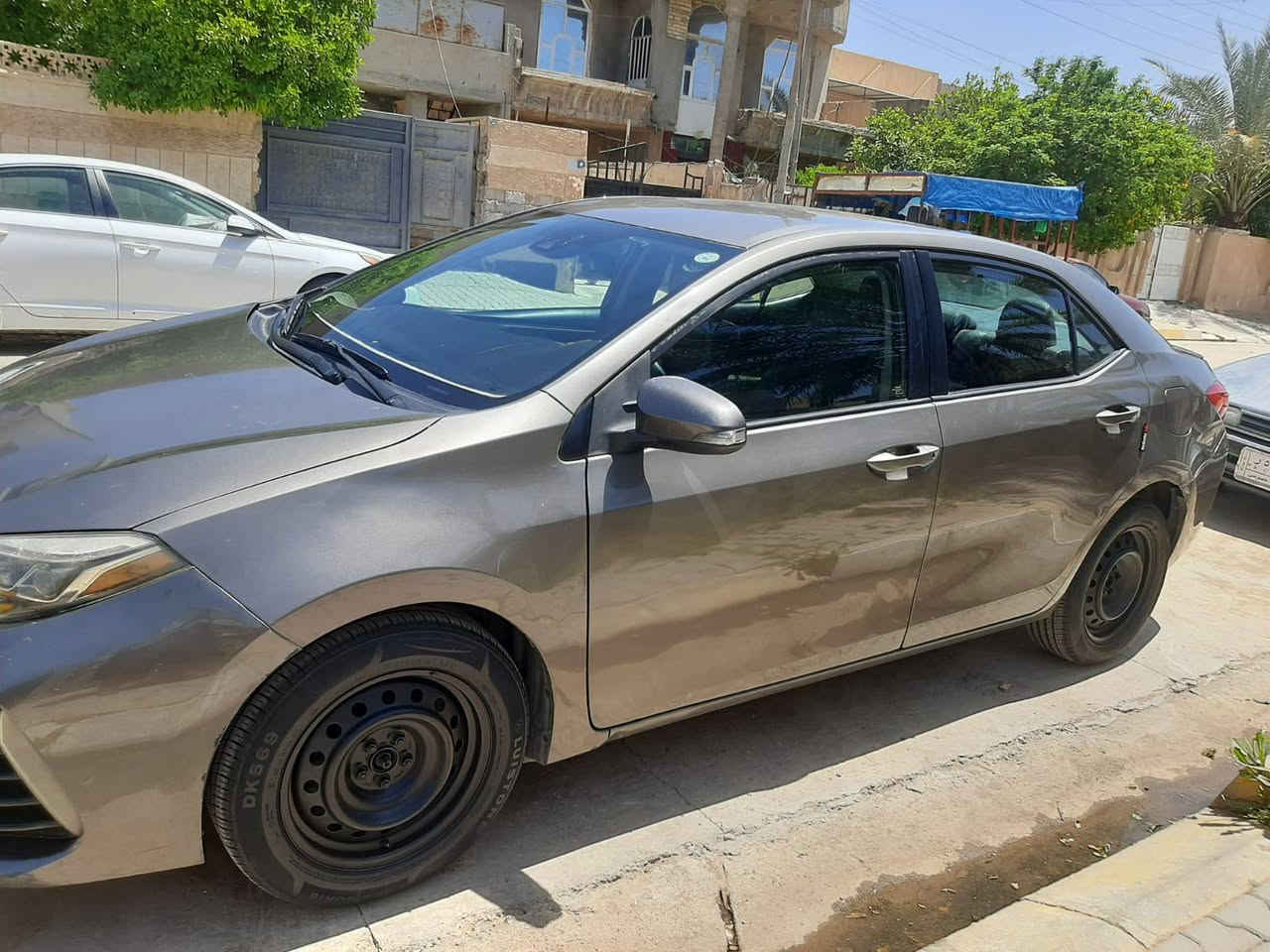 تويوتا _ كورلا موديل 2018 وارد أمريكي، اللون بني (جيكليتي) البونيد صبغ وباب السائق تقريباً ثلثين الباب مصبوغ وتعديل حار بسبب حادث دراجة نارية وباب السَّكِن تعديل بارد من الشركة والسعر 135 بي مجال لإستفسار أكثر إتصال هذا الرقم ***********
