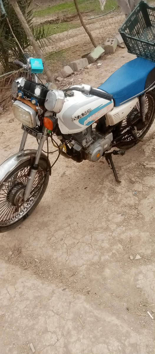 دراجه للبيع وراق صولي سعر275وبيهه مجال الاتصال عرقم
‏‪***********‬‏
