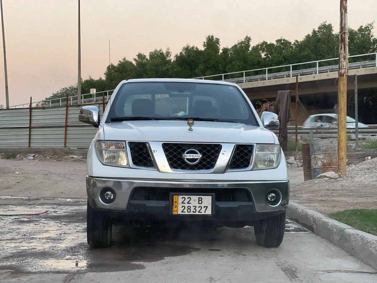 السلام عليكم بيكب نيفارا للبيع 2011 كير عادي السياره نضيفه مال جناي للاستفسار ***********
