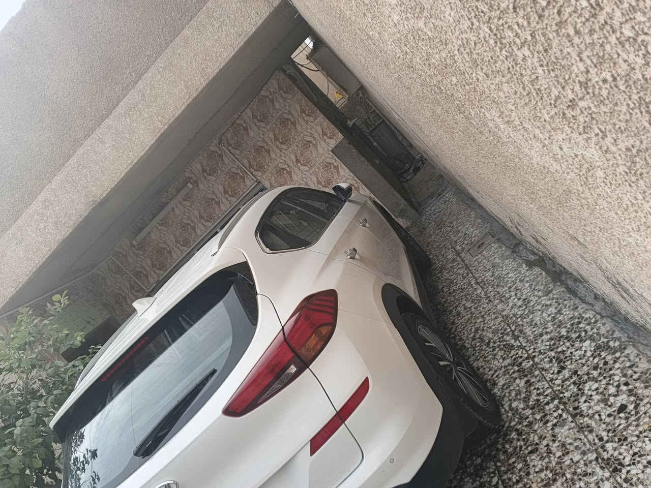 السلام عليكم توسان 2020 خليجي السياره مقفوله كفاله عامه باسمي القاصد شركه القاصد سع سعر السعر 205 وبيها مجال غير متواجد على الفيس رقم الهاتف ***********
