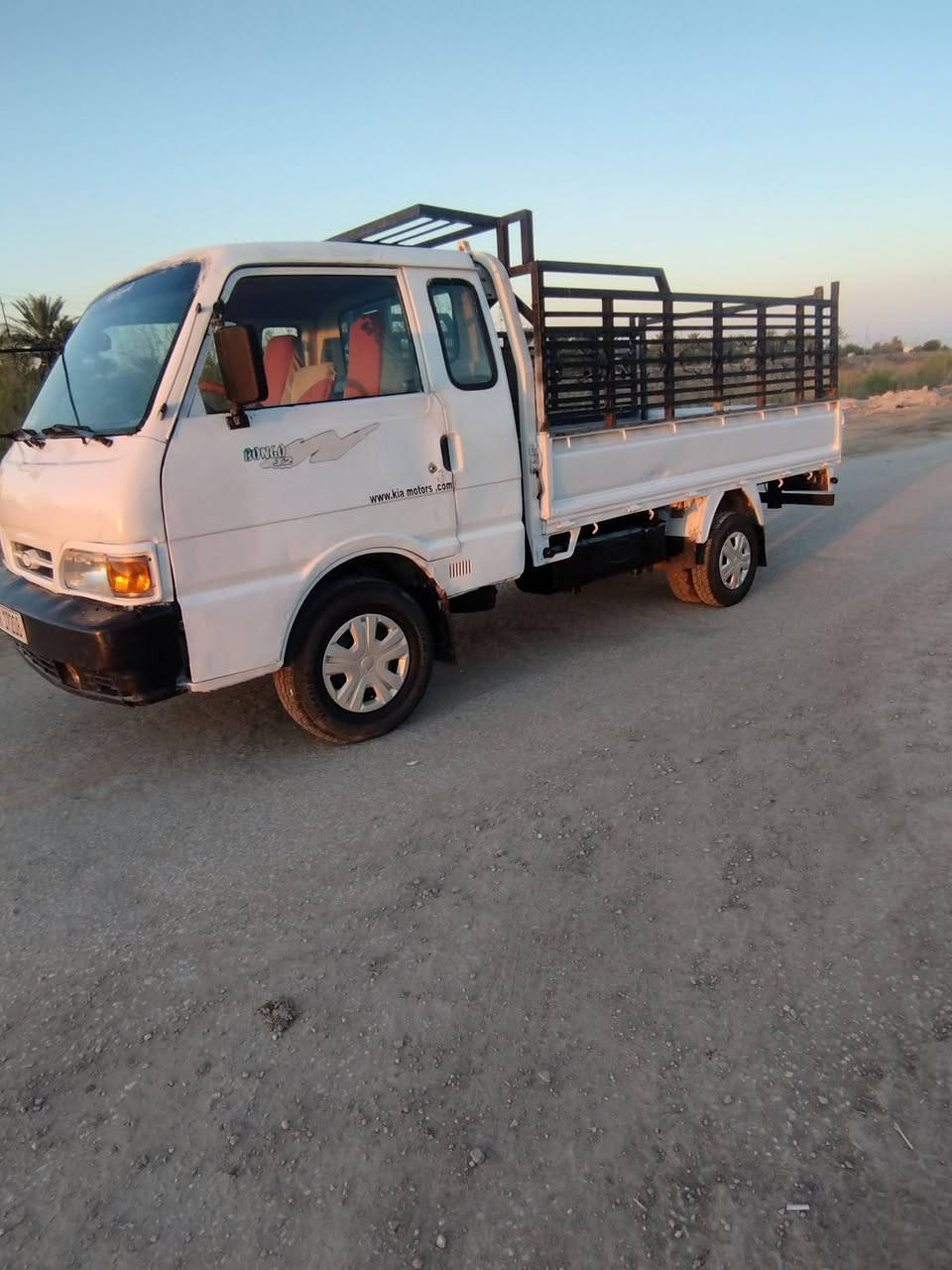 للبيع كيا حمل بنكو
مديل 1996
محرك 2700
رقم بغداد انكليزي الجديد
سبعه جنكال 
قماره وربع 
باتري جديد صارله شهر
سلف جديد 
سياره نكره سلف بي وقت حتلو ثلج متر
ترايها 200 كيلو 
كفاله محرك كير اكسن 
بم كفاله عامه 
كهربائيات شغاله عامه
هورن لايت سكنات كله شغال 
مسجل شغال 
المحجر وياها 
بدي نظيف جدا 
دوشمه جديده
ارضيات + غلاف ستيرن
سياره حره وماعليها ولا الف ضريبه 
شرط التحويل والوكاله 
دهن جديد اليوم بدلته +فلتر
حته كاز مفوله 
اسف على الاطاله 
مكان السياره بابل قظاء الكفل 
السعر (57) وبيها حق الجيه وخادم للعزاز 
للتواصل خاص او واتساب
 ***********
***********
سيد محمد الشريفي
