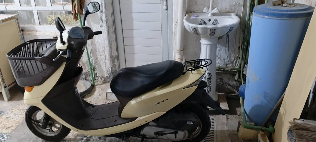 السلام عليكم دراجة هوندا ام السلة حاوية
نظيفة جدا جاهزة مابيها اي نقص.السعر 675 الف


**إذا كنت صاحب هذا الإعلان وتريد حذفه لأي سبب، رجاءا أرسل رسالة إلى الدعم الفني**