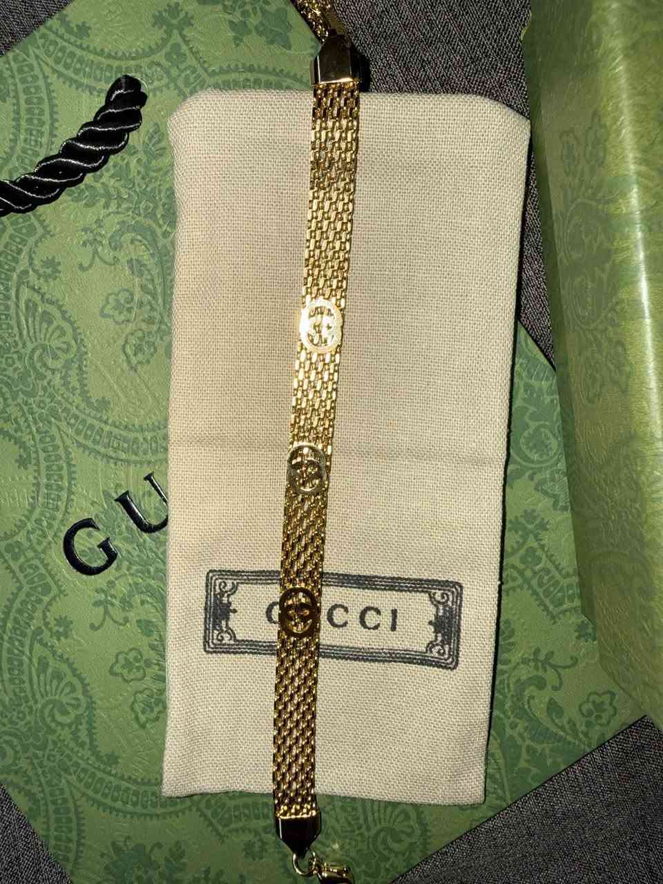 سوار ماركة Gucci ماركة امزون ويا العلبة والعلاكة مالته (يوجد توصيل كافة محافظات العراق)


**إذا كنت صاحب هذا الإعلان وتريد حذفه لأي سبب، رجاءا أرسل رسالة إلى الدعم الفني**
