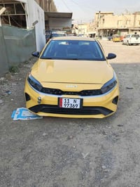 كيه فورتي للبيع موديل 23 حادثهه بدايه الحوض من جوه مكان السياره بغداد ...