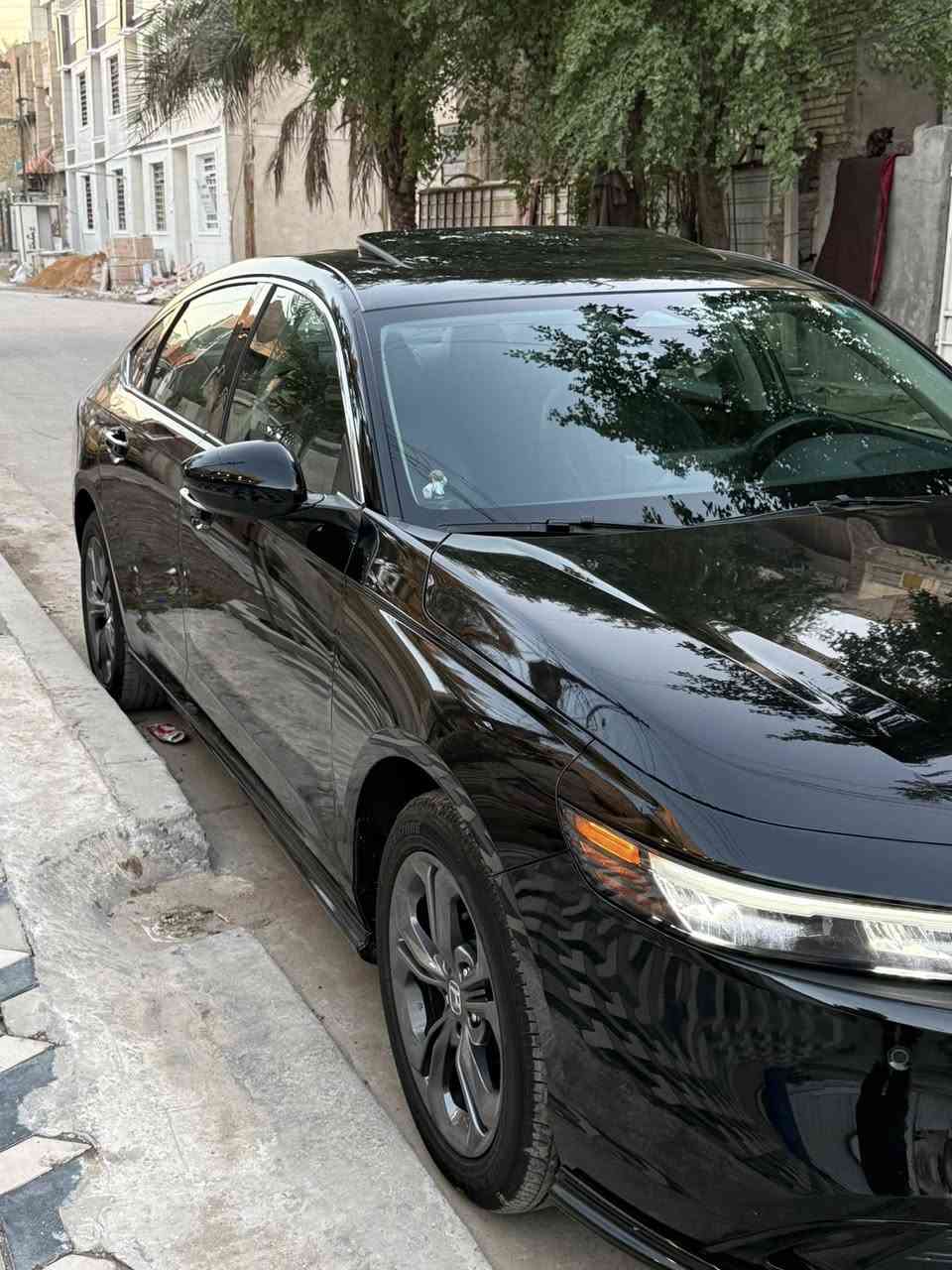 هوندا اكورد 2024 xle
السيارة ماشية 13
• مكينة 2000 هايبرد تنفس طبيعي
• شفتات ستيرن 
• شاشة كبيرة
•كشنات جلد
•فتحة سقف 
• كاميرا خلفية    
• رادار امامي
• مانع تصادم
• محدد مسار 
• تصحيح مسار
•بصمه تشغيل ابواب 
• مثبت سرعة
• مانع انزلاق
• دخول ذكي 
• إنارة ترحيبية
• هندبريك دكمه
• حساسات مطر 
• أوامر صوتية
• 3 أنظمة قيادة
تشغيل عن بعد 
كشن كهرباء 
تبريد قطعتين 
خزن ميموري 
حساس امامي 
حساس خلفي
كشنات اثنين كهرباء 
السعر195$ورقه
  🔰الحادث 
موضح بل صور 
ورقم شاصي موجود بيه جاملغ ابدل والباقي مصلح مندون ايرباك
بغداد الشعب
***********
