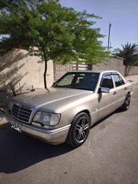 مرسيدس بيبي دب • مكينة 320 • رقم بغداد