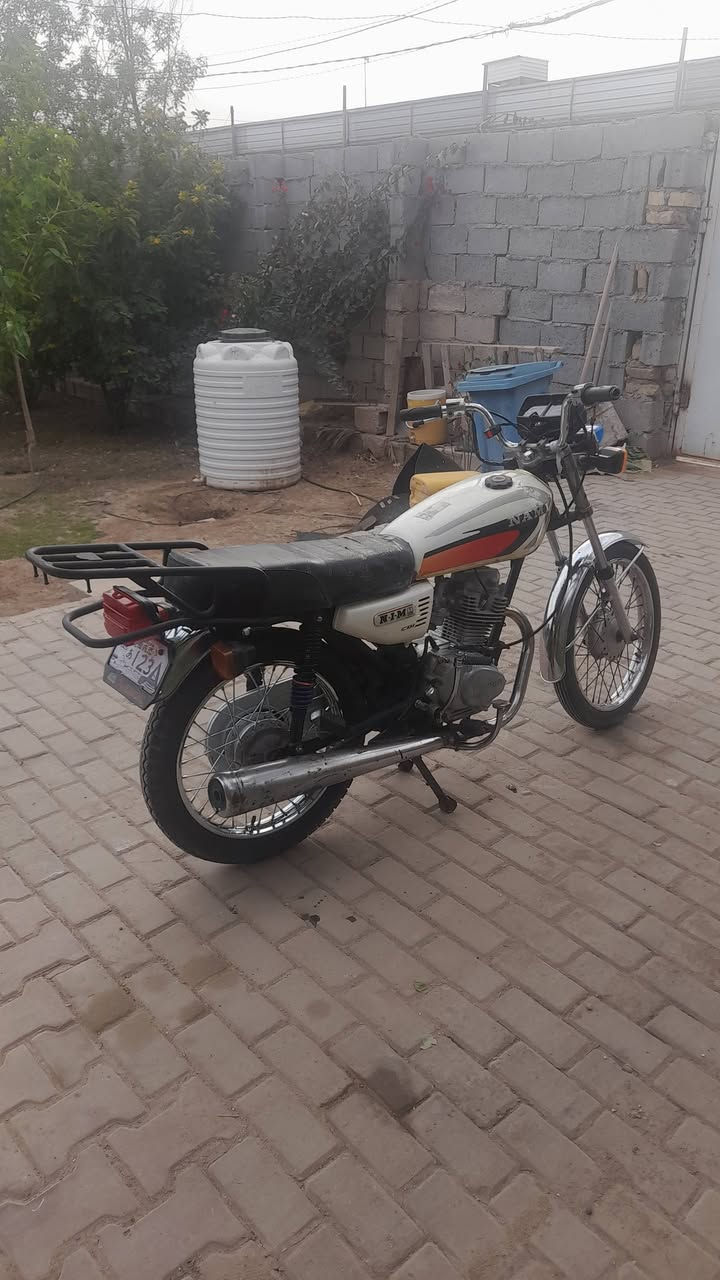 للبيع دراجه اربعه كير ارشا اوراق محرك ناعم كهربائيات شغاله شلعه معدل فول السعر ٣٧٥ المكان كربلاء شارع بغداد قرب سيد الوصياء عمود١٢٨ لستفسار على الرقم ***********
