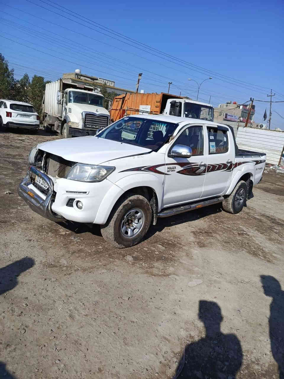 هيلوكس فور ويل موديل ٢٠١٤ رقم اربيل كير عادي قبل حادث كانت مكفوله حالين بيها هذا حادث كما موضح بالصور علماً شاصي مكفول سياره شغاله وتمشي سعر ١٤٧ ورقه وبيها مجال شراي مكان بغداد الاتصال *********** بغداد, العراق
