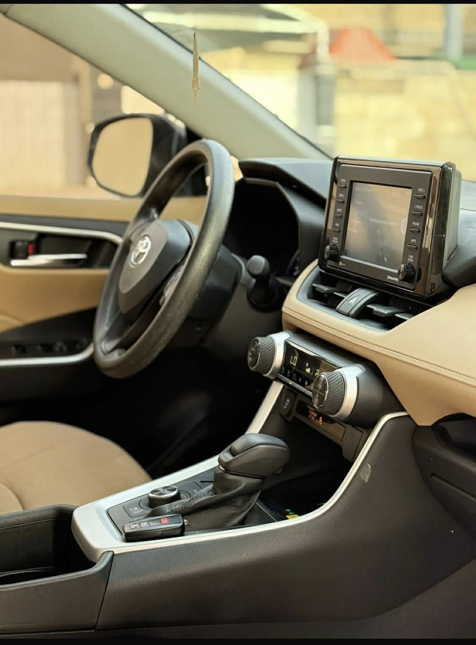 تويوتا راف فور  ٢٠٢٢ XLE بغداد باسمي ماشية ١٩ الف سيارة جاهزة حادث جدا بسيط فقط ربع دعاميةالسيارة على البلاد …
السعر ٢٢٥ ورقة 
للتواصل ***********
