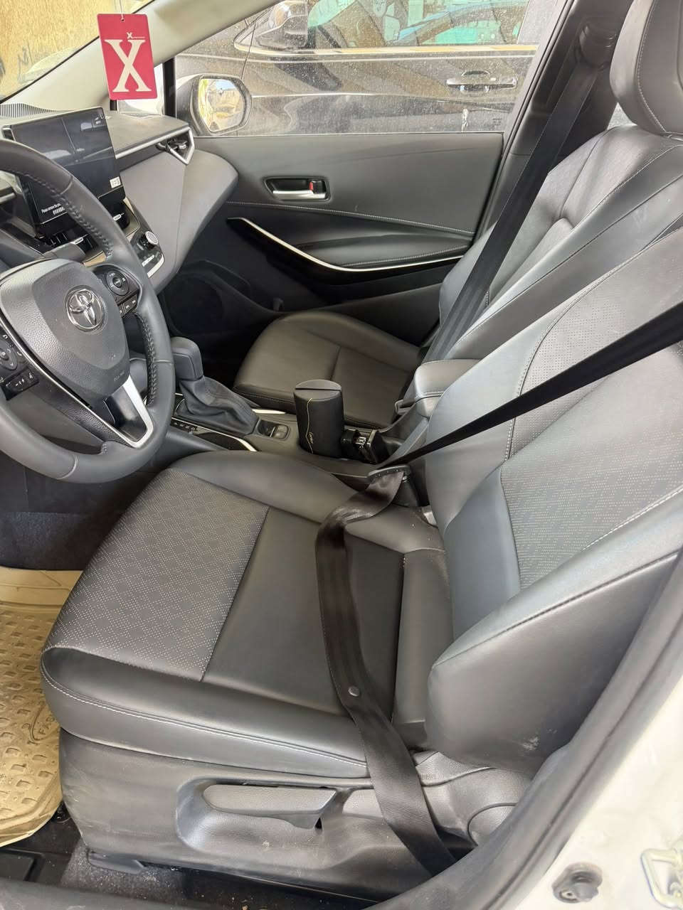 كورلا 2025  شكل الخليجي محرك 1800 هايبرد HEV  داخل جلد اسود رقم بغداد مطلوبه للمصرف
ماشيه 6000 الف فقط زيرو سيارة جديده

❇️محرك 1800 هايبرد شحن ذاتي 

❇️بصمه + دخول ذكي 

❇️هاندر بريك بصمه + اوتو هولد

❇️رادار امامي 

❇️سياقه اليه 

❇️تبريد قطعتين 

❇️تبريد بيانو شاشه 

❇️شاشه ابل كار بلي + كامره خلفيه دواره 

❇️مانع نزلاق + مود درايف +  ايفو مود 

❇️6  ايرباك
   
❇️حساس لايت كامل اوتو عالي ناصي اوتو + حساس ظغط اطار 

❇️تحكم سترين كامل فول 

سيار مكفول كفاله عامه من كلشي بس بيه رصعه بالباب مامبينه 

سعره 142$ وبيه مجال قليل

عنواني البصرة حي المهندسين 

رقم تواصل. 
***********
