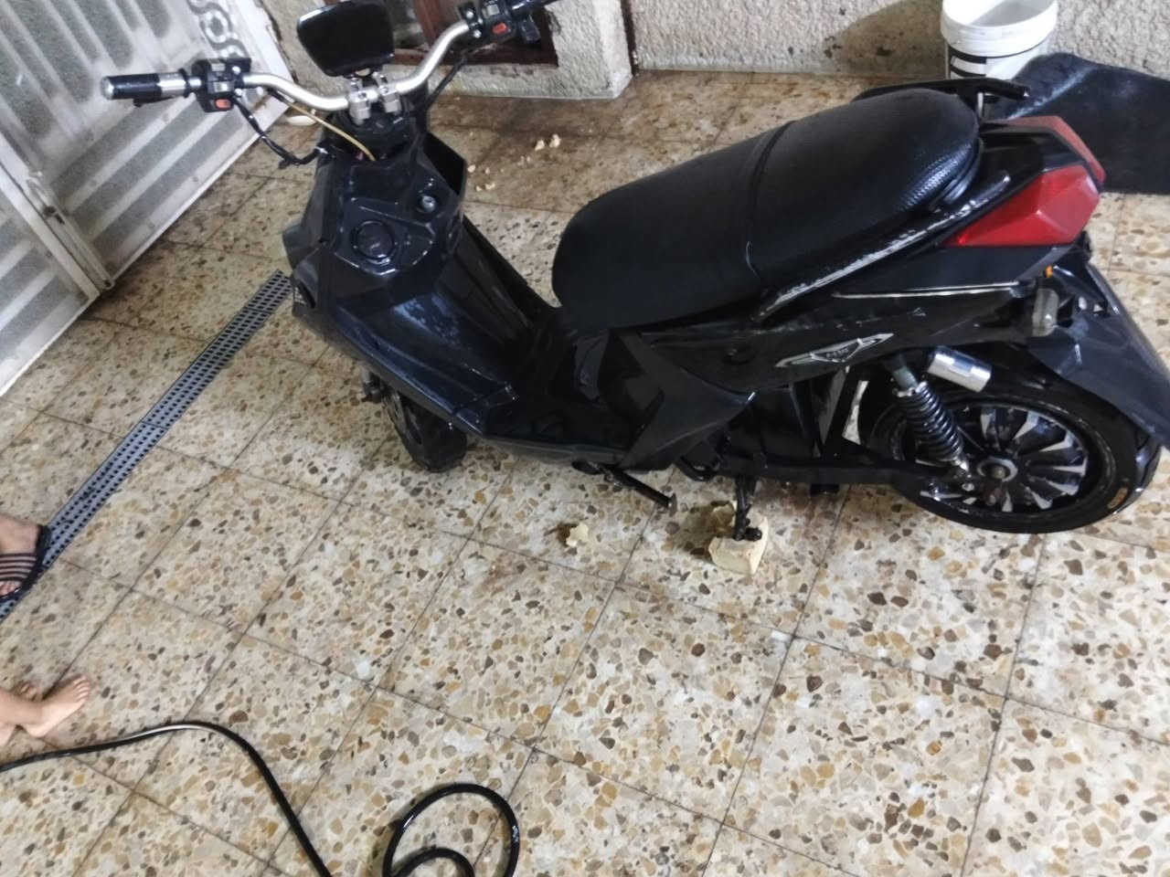 دراجه شحن جبلي حديث اسود بطاريات 6 72فولت20امبير يرادله تبديل حساسات مفصوله بس سرع وكلوب يرادله ترتيب للاستفسار واتساب ***********لا تعلق اذا مو شراي شراي ادخل خاصصصص 👍🏻🫵🏻
