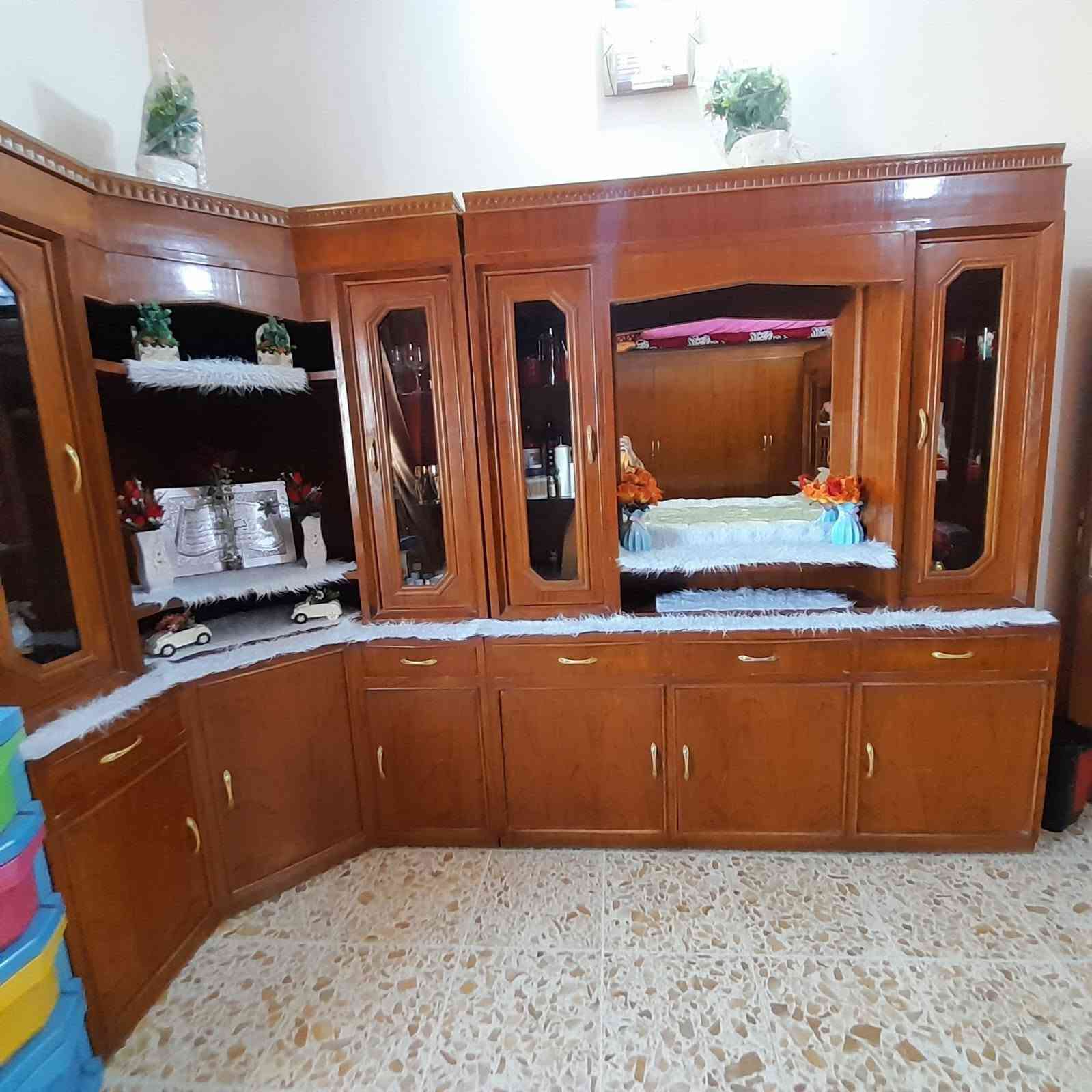 غرافه عراقيه نضافه فول سعر 1500مكانها الخالديه تواصل 
‏‪***********‬‏

