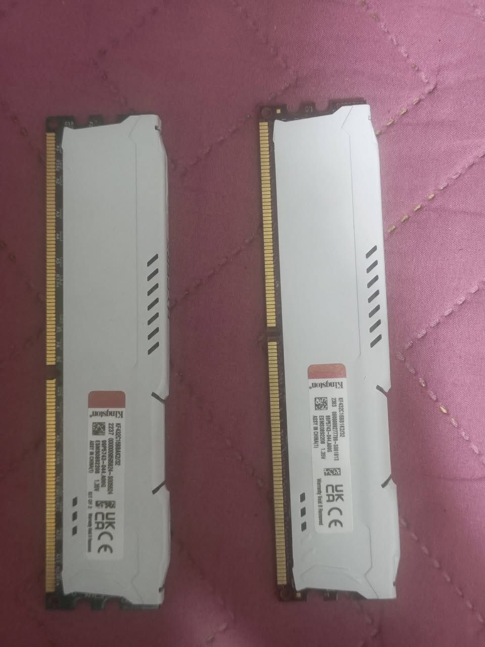 رامات هايبر إكس فيوري من شركة كنج ستون العالمية الواحد 16g ثنينهن 32g تردد 3200MHZ
 سعر 150 ألف موجود توصيل جميع محافظات العراق


**إذا كنت صاحب هذا الإعلان وتريد حذفه لأي سبب، رجاءا أرسل رسالة إلى الدعم الفني**