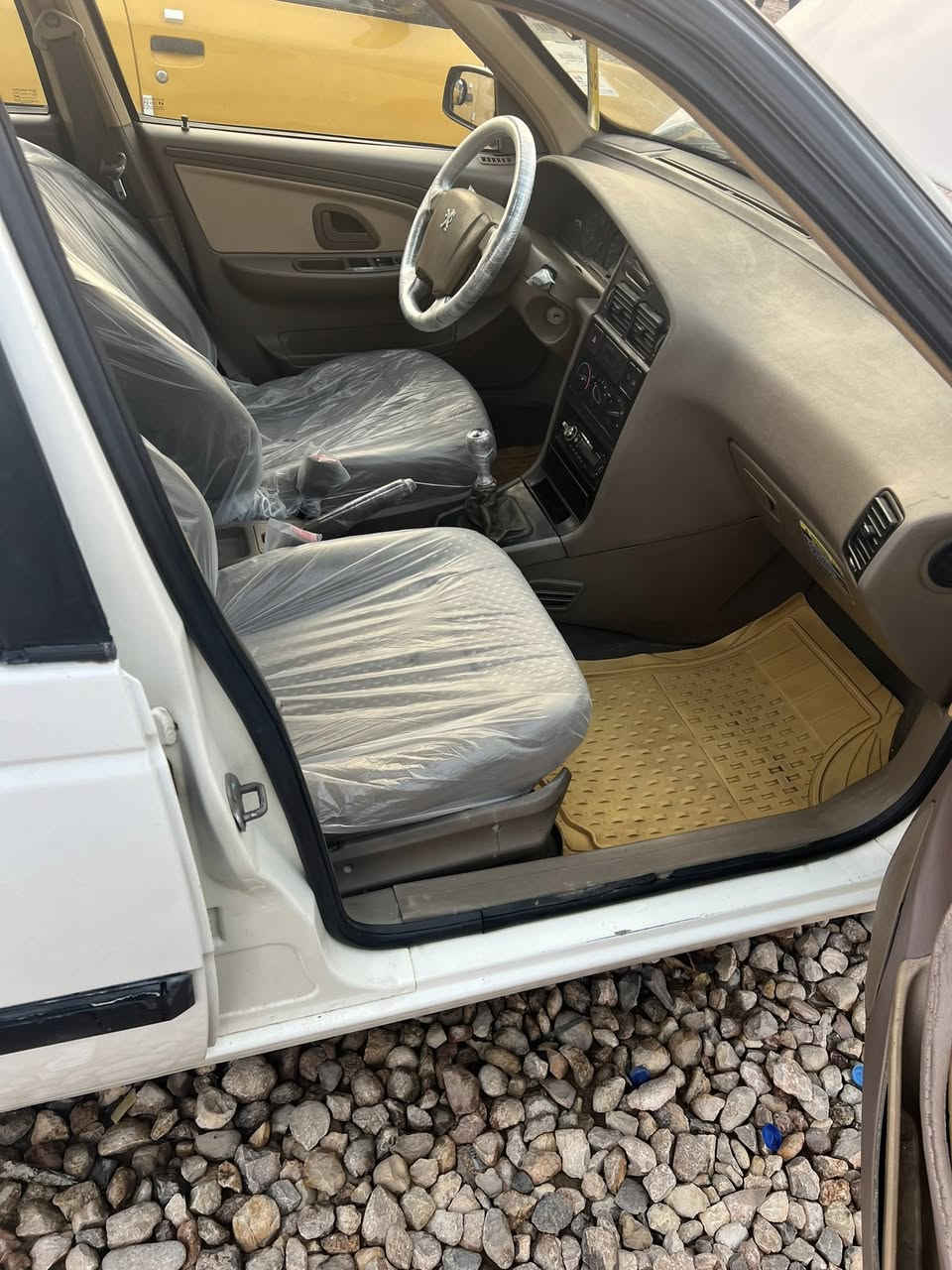 السلام عليكم بيجو لميس موديل 2013 كير مكينة مكفولات  مكاني بغداد السعر 49  للاستفسار ***********
